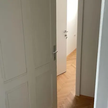 One 3 - Rebuli In 3 Apartament